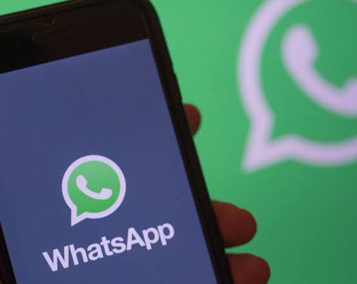WhatsApp teranyar yang akan membagikan data penggunanya ke Facebook.