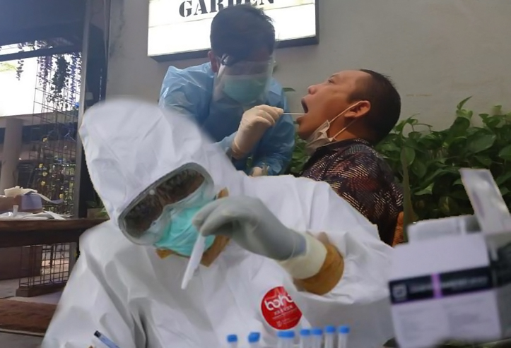 Pengunjung dan Karyawan Kafe Wajib Tes Rapid Antigen Bioscience