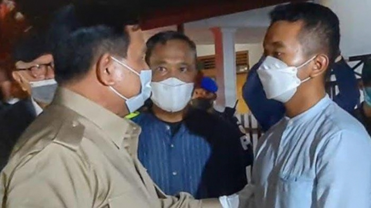 Datangi Rumah Duka, Menhan Prabowo Janji Biayai Pendidikan 4 Anak Almarhum Dansatsel KRI Nanggala-402