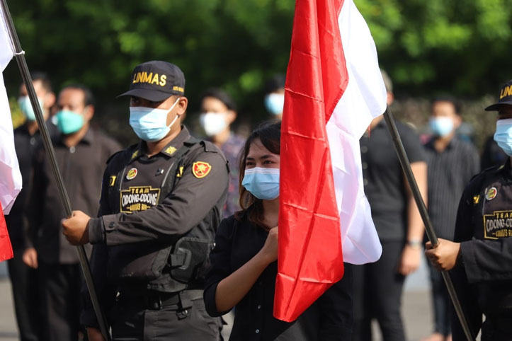 Ribuan Relawan Surabaya Memanggil Siap Bantu Penanganan Covid