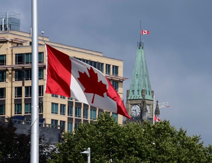 Wisatawan yang Datang ke Kanada Harus Sudah Divaksin