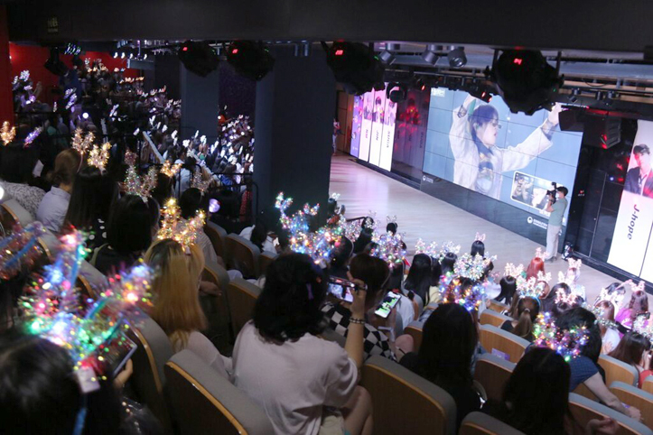 Weibo Blokir 22 Akun Fan Boyband Girlband Korea