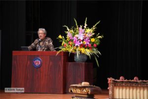 Dubes Heri Akhmadi memberikan kuliah umum di Yamanashi Gakuin University. Foto KBRI Tokyo