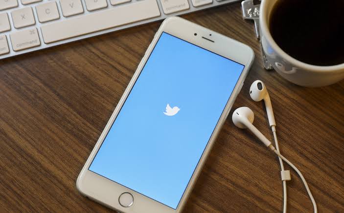 Twitter Akan Beri Peringatan Awal Jika Tweet Berisiko