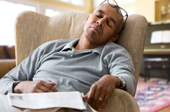 Baik dan Buruk Kalau Tidur Sambil Duduk