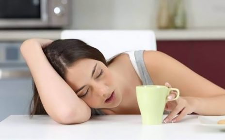 Tips Atasi Ngantuk Setelah Makan Siang