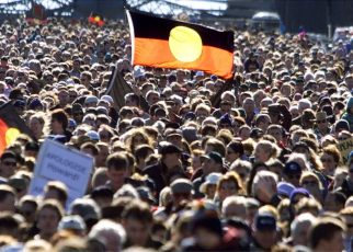 Australia Klaim Hak Cipta Bendera Aboriginal