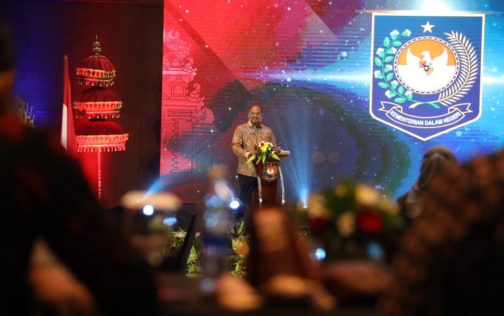 Gubernur Berperan Menjaga Keseimbangan Pemerintah Pusat dan Daerah