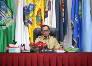 Mendagri Pacu Kepala Daerah Tingkatkan Laju Vaksinasi