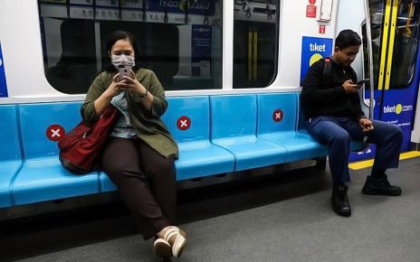 Penumpang transportasi umum naik di April 2025