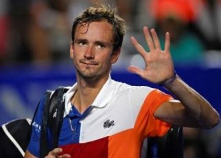 Medvedev Lalui Pertandingan Pertama sebagai Petenis Nomor Satu Dunia