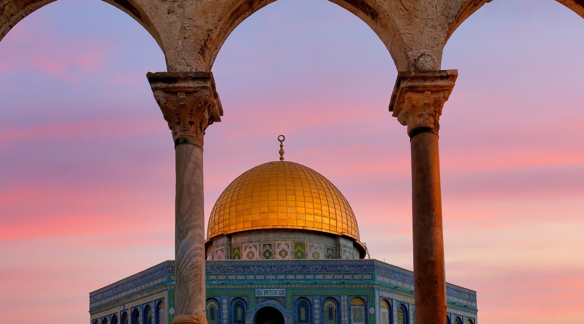Israel Pukuli Warga Palestina Saat Merayakan Isra Miraj