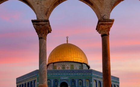 Israel Pukuli Warga Palestina Saat Merayakan Isra Miraj