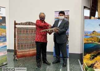 Dubes Heri Promosikan Destinasi Wisata NTT di Jepang