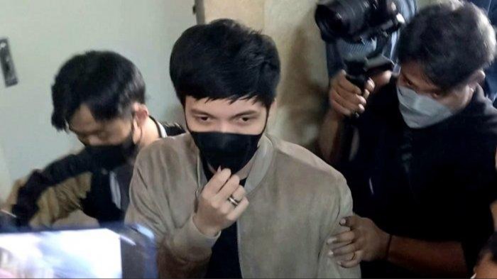 Atta Halilintar Kembalikan Tas dari Doni Salmanan ke Bareskrim Polri