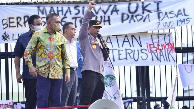 Prodewa Apresiasi Polri Amankan Demo BEM SI Secara Humanis