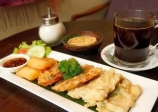 Hati-hati, Jangan Minum Kopi Bersamaan dengan Makanan Ini