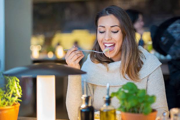 Bukan Bikin Kurus, Dampak Makan Malam Justru Sebaliknya