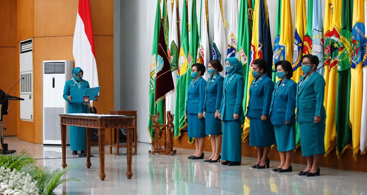 Tri Tito Karnavian Lantik Pj. Ketua TP PKK Provinsi Aceh dan Pj. Ketua TP PKK 5 Kabupaten/Kota di Papua