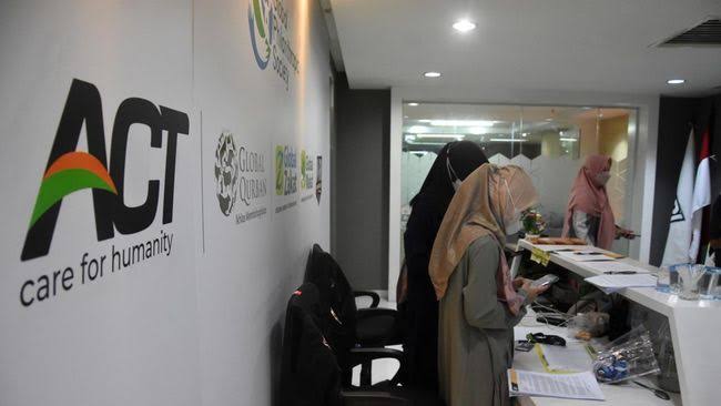 Bareskrim Polri Sita 44 Mobil dan 12 Motor Terkait Kasus ACT
