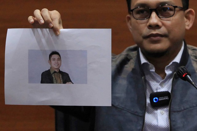 Masuk Daftar Buronan Bikin Mardani Maming Keok Di Praperadilan Melawan KPK