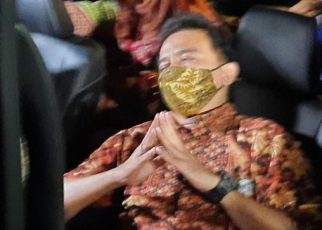 Menunggu Pemeriksaan Lanjutan Kasus Roy Suryo