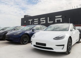 Saham Tesla anjlok efek perseteruan Trump vs Mus
