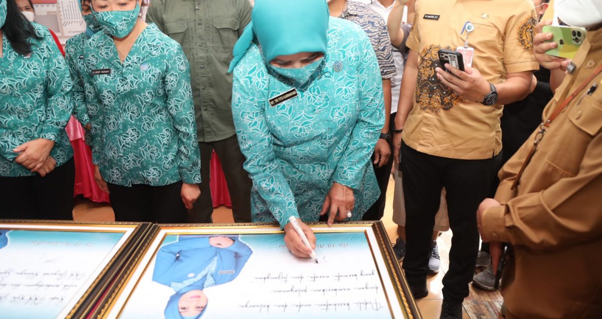 Ketum TP PKK Tekankan Pentingnya Posyandu Mendukung Kesehatan Masyarakat