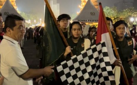 Gelar Lari Lintas Juang, Siswa SMA Labschool Jakarta Rayakan HUT Kemerdekaan RI ke-77