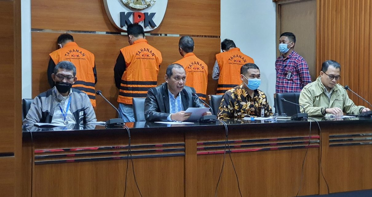 Total Uang Suap Yang Diduga Diterima Prof. Dr. Karomani Ditaksir Rp 5 Miliar Lebih