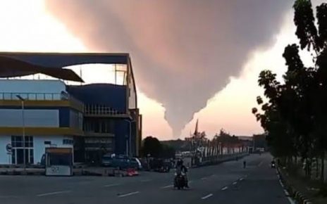 RS Polri Serahkan Empat Jenazah Korban Kebakaran Tambora ke Keluarga