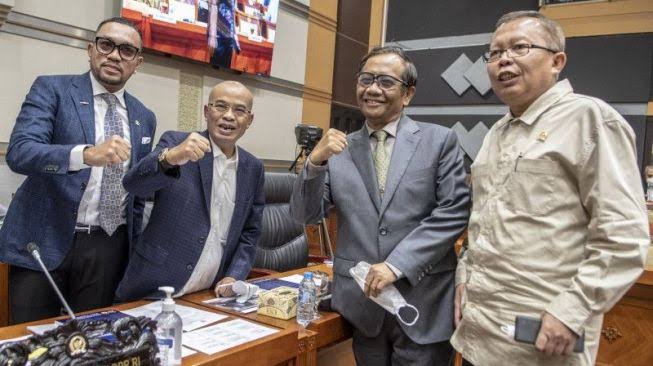 Tepis Isu Suap, Komisi III: DPR Tidak Diam Saja Terkait Kasus Pembunuhan Brigadir J