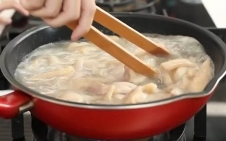 Nggak Harus Dihindari, Kulit Ayam Ternyata Punya Manfaat Ini
