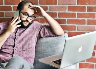 Siang belum tiba, tapi Kamu sudah lesu dan jadi malas. Kondisi ini bisa saja terjadi karena ada yang salah pada kebiasaanmu di pagi hari. Misalnya saja menunda alarm yang bisa membuatmu “bad mood” setelahnya dan membuatmu lebih ngantuk.