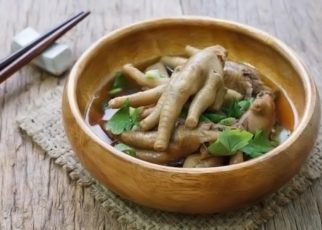 Ternyata Konsumsi Ceker Ayam Bisa Bawa Manfaat Ini, Lo!
