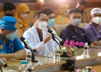 Forkopimda Jatim Jenguk Korban Tragedi Kanjuruhan, Pastikan Beri Perawatan Maksimal