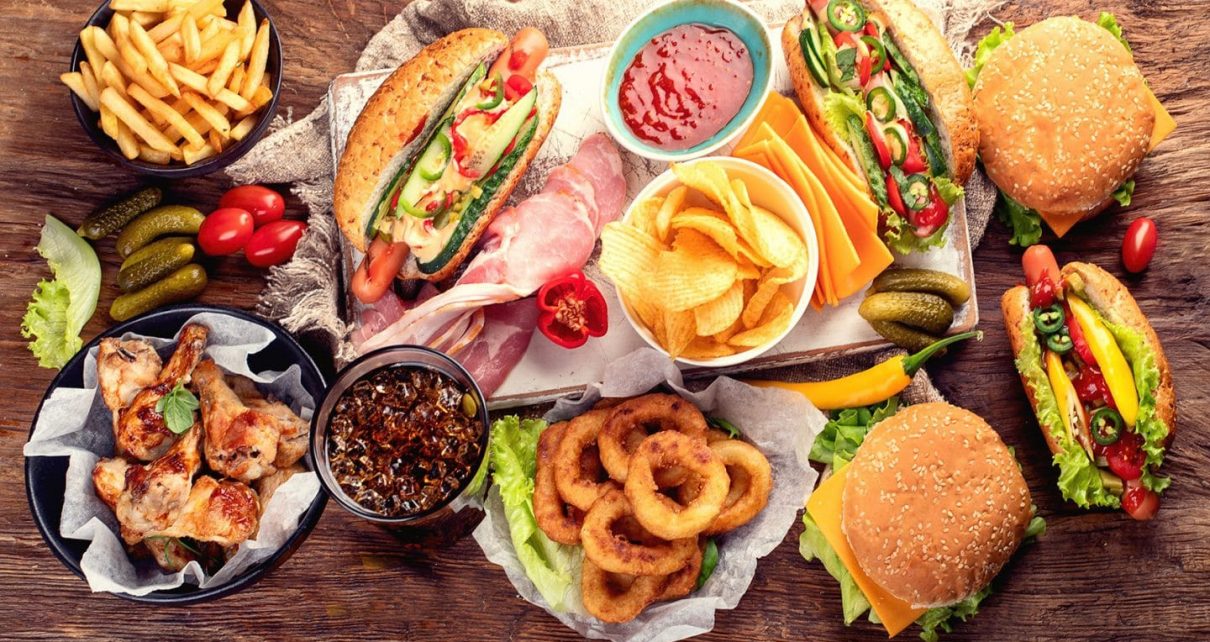 Tips Makan Sehat Saat Terpaksa Makan Fast Food