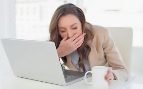 Rentan Ngantuk Setelah Makan Siang? Coba Antisipasi dengan Tips Berikut