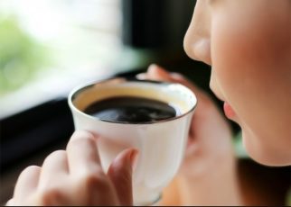 Camilan yang Sehat dan Cocok Temani Kebiasan Ngopi
