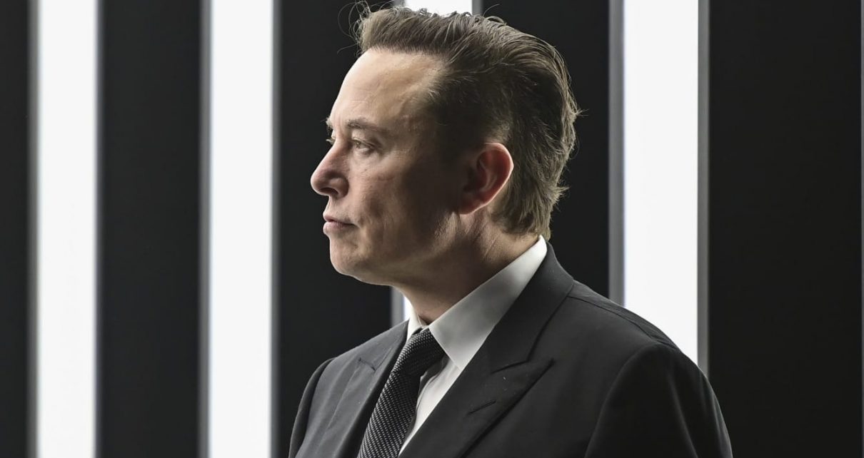 Elon Musk Mulai PHK Karyawan Twitter