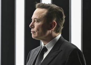 Elon Musk Mulai PHK Karyawan Twitter