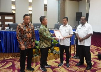 Kemendagri Serahkan Hasil Asistensi Dokumen RKPD 2023 Tiga DOB Papua