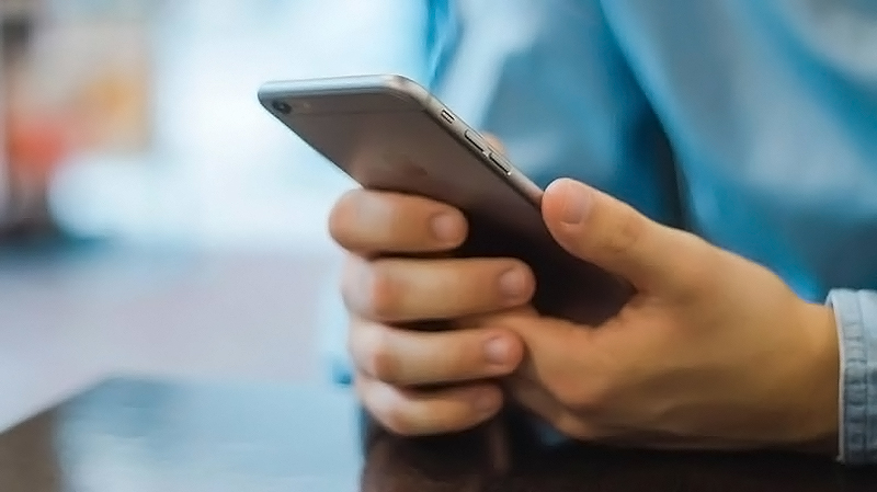 Waktu Penggunaan Internet di Indonesia Menurun