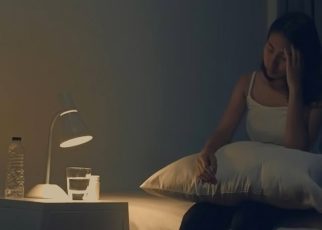 Cara Mudah Kembali Tidur Ketika Terbangun di Tengah Malam