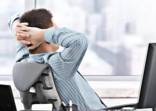 Awas! Kelamaan Duduk Bisa Sebabkan Komplikasi Serius