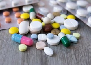 Musim Liburan, Jangan Lupa Bawa Obat-Obatan Ini!