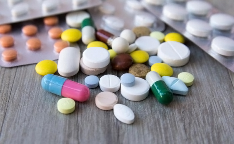 Musim Liburan, Jangan Lupa Bawa Obat-Obatan Ini!