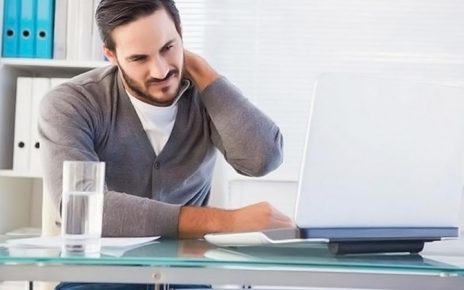 Lagi Kerja Tapi Pegal? Atasi dengan Tips Berikut Ini
