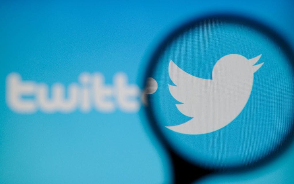 Teknisi Twitter Bisa Tweet Pakai Akun Siapa Pun
