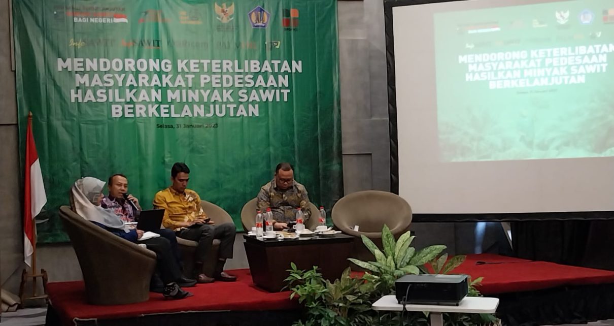 Pentingnya Peran Petani Desa untuk Pemberdayaan Sawit Berkelanjutan